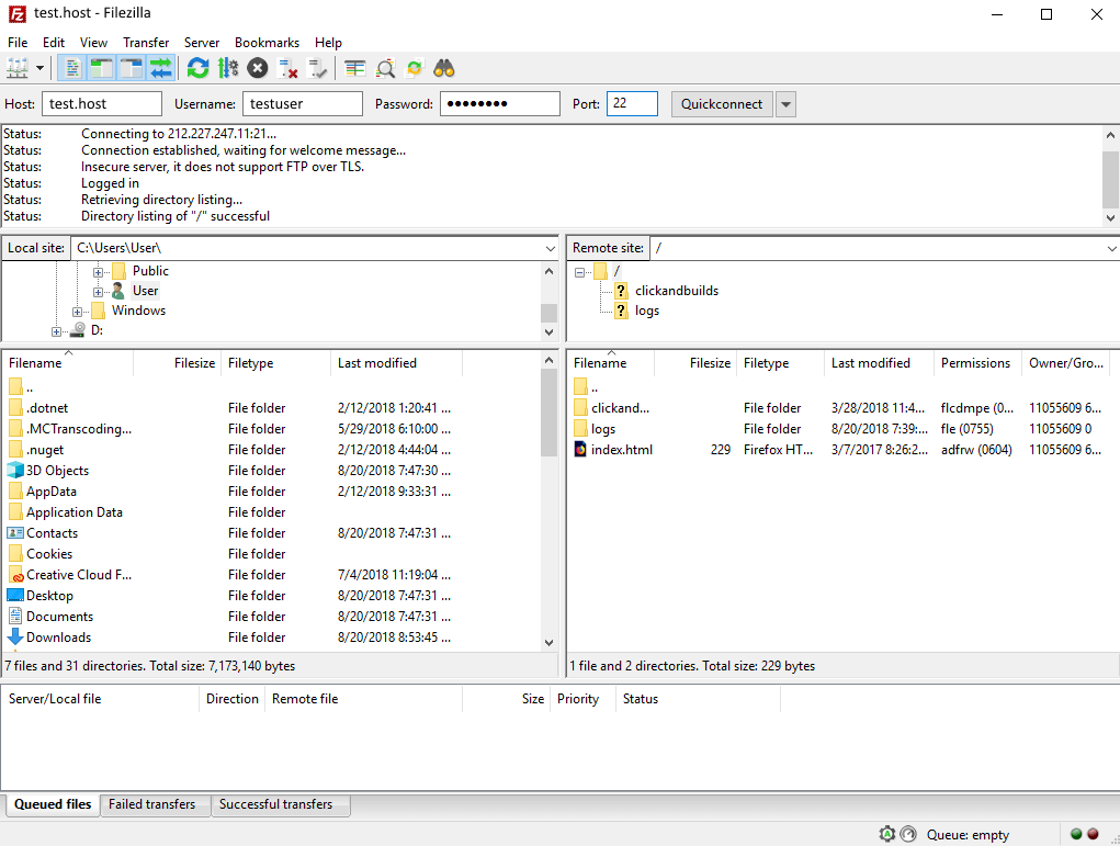 Geöffnetes FTP-Programm mit Statusfenster oben, den lokalen Dateien links und dem Verzeichnis des Servers rechts
