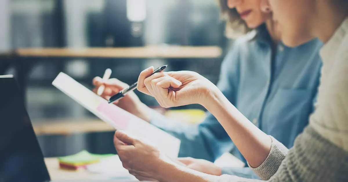 Bild: Fragebogen zur steuerlichen Erfassung &ndash; so f&uuml;llen Sie ihn richtig aus