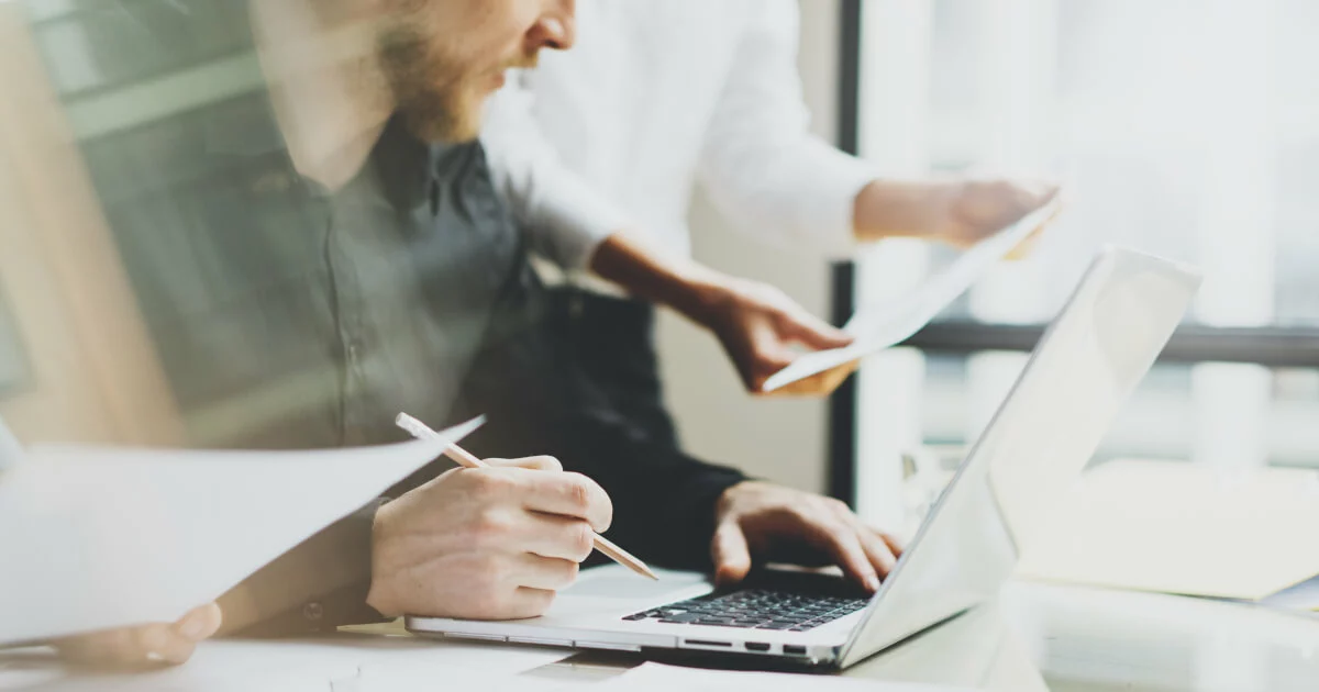 Bild: Gutschrift buchen: Buchungssatz am Beispiel erkl&auml;rt